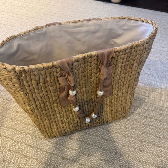 Pamela Munson Isla Bahia Pearl Tote Bag - Picture 7 of 8